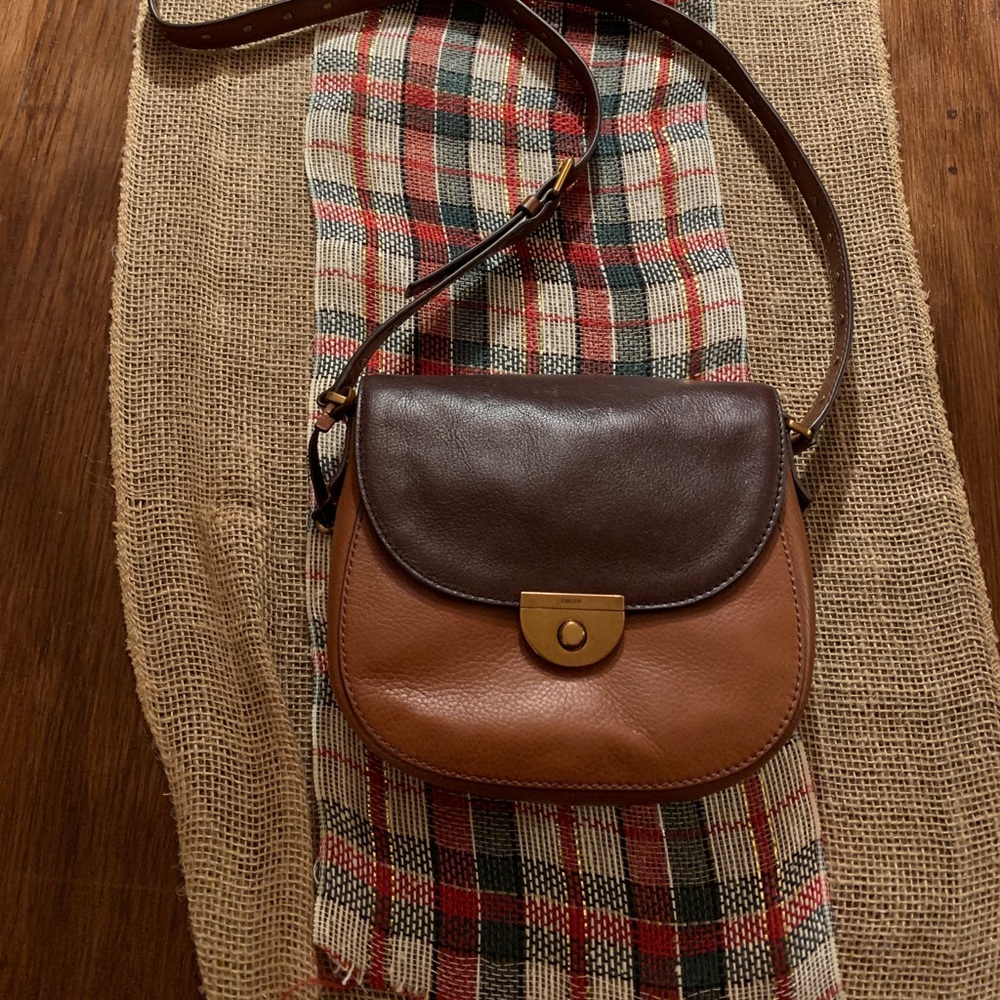 Fossil leather crossbody 9x8x3 in approx.